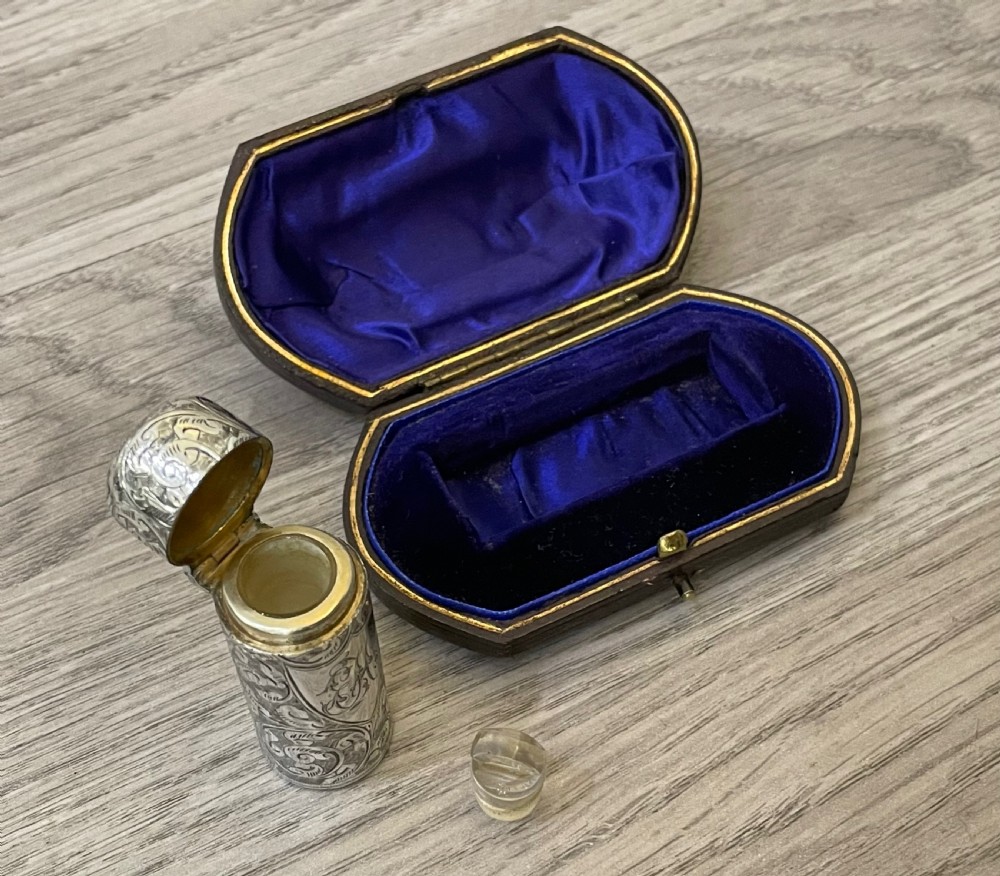 Victorian Silver Scent Bottle by Hilliard & Thomason View VII