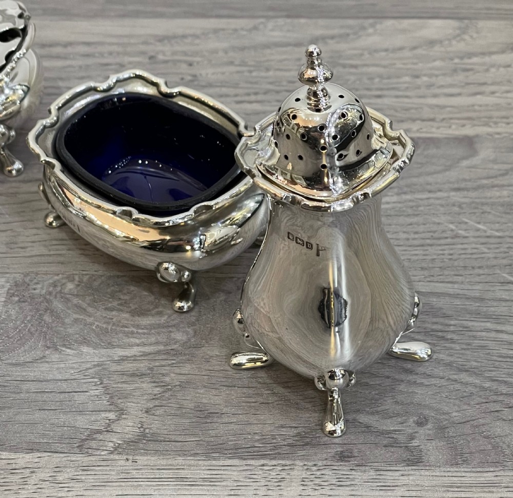 Quality George V Solid Silver Cruet Set by Walker & Hall View V