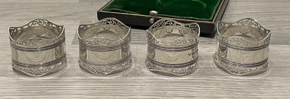 Good Set of Four Victorian Solid Silver Napkin Rings, 1901 View II