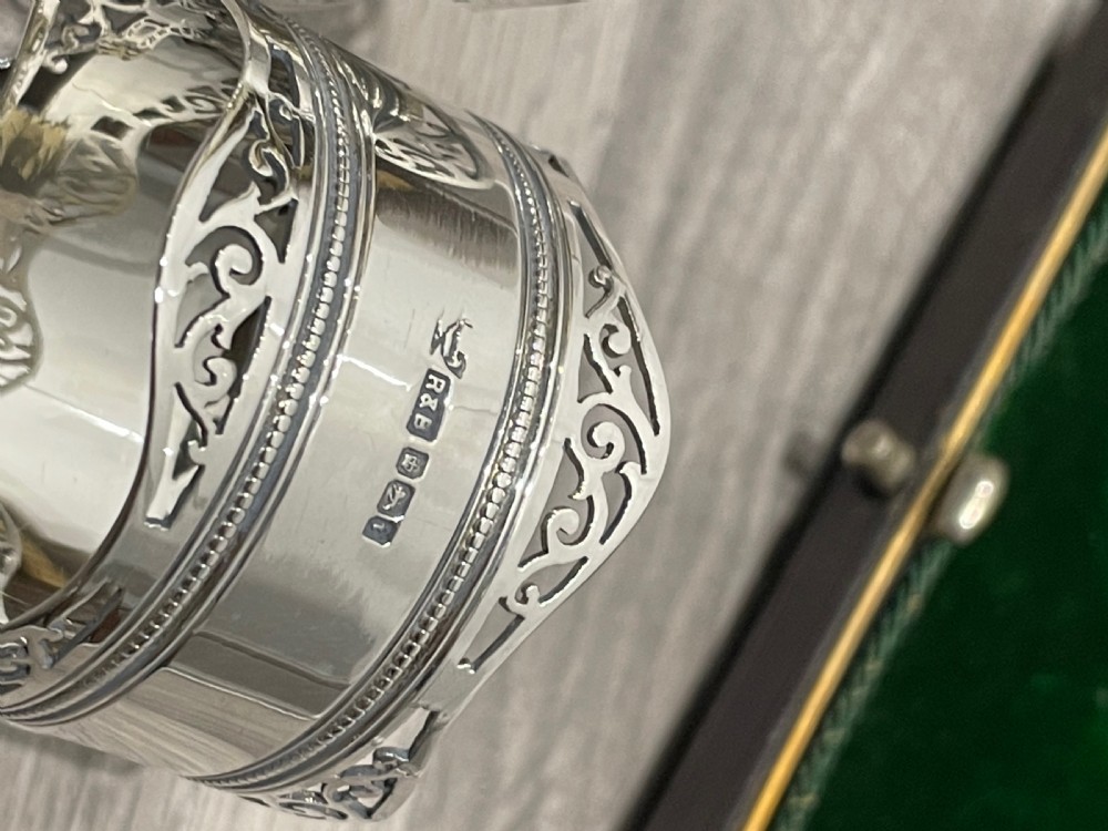 Good Set of Four Victorian Solid Silver Napkin Rings, 1901 View IV