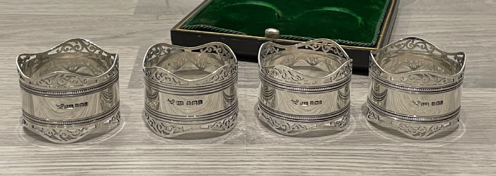 Good Set of Four Victorian Solid Silver Napkin Rings, 1901 View VI