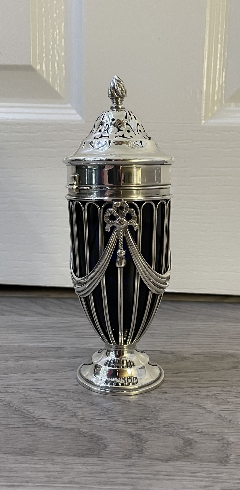 Quality Edwardian Silver Sugar Caster, 1910