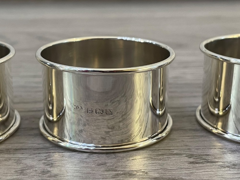 Set of Six Solid Silver Napkin Rings, 1922 View II