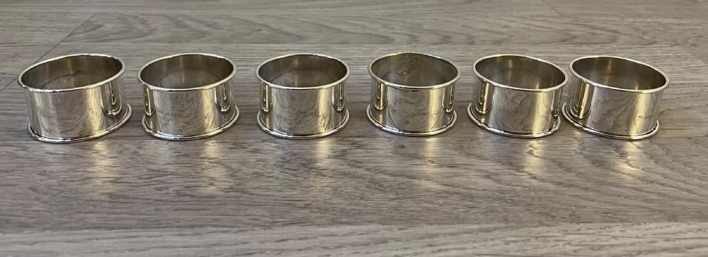 Set of Six Solid Silver Napkin Rings, 1922 View III