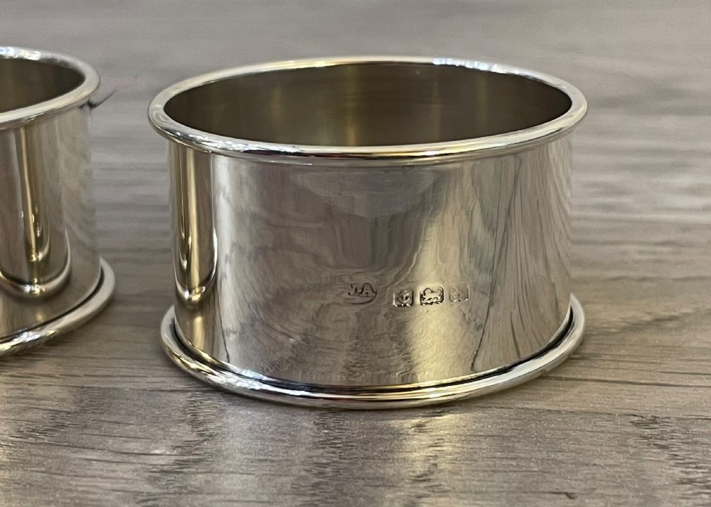 Set of Six Solid Silver Napkin Rings, 1922 View IV