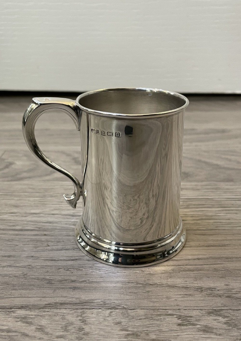 George V Solid Silver Quarter Pint Tankard, 1931 View III