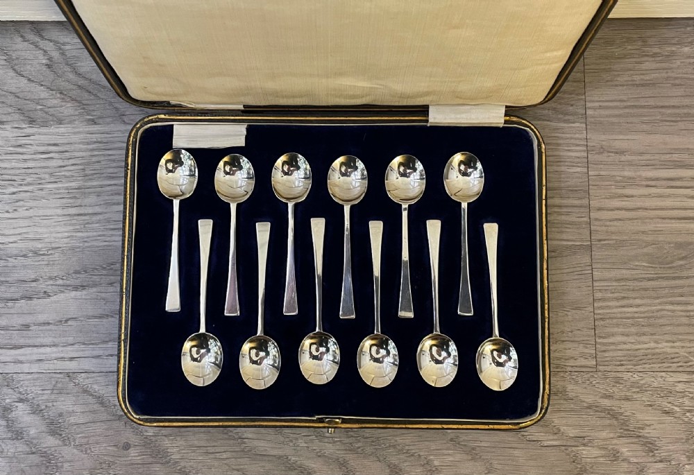Set of 12 Art Deco Solid Silver Spoons View III