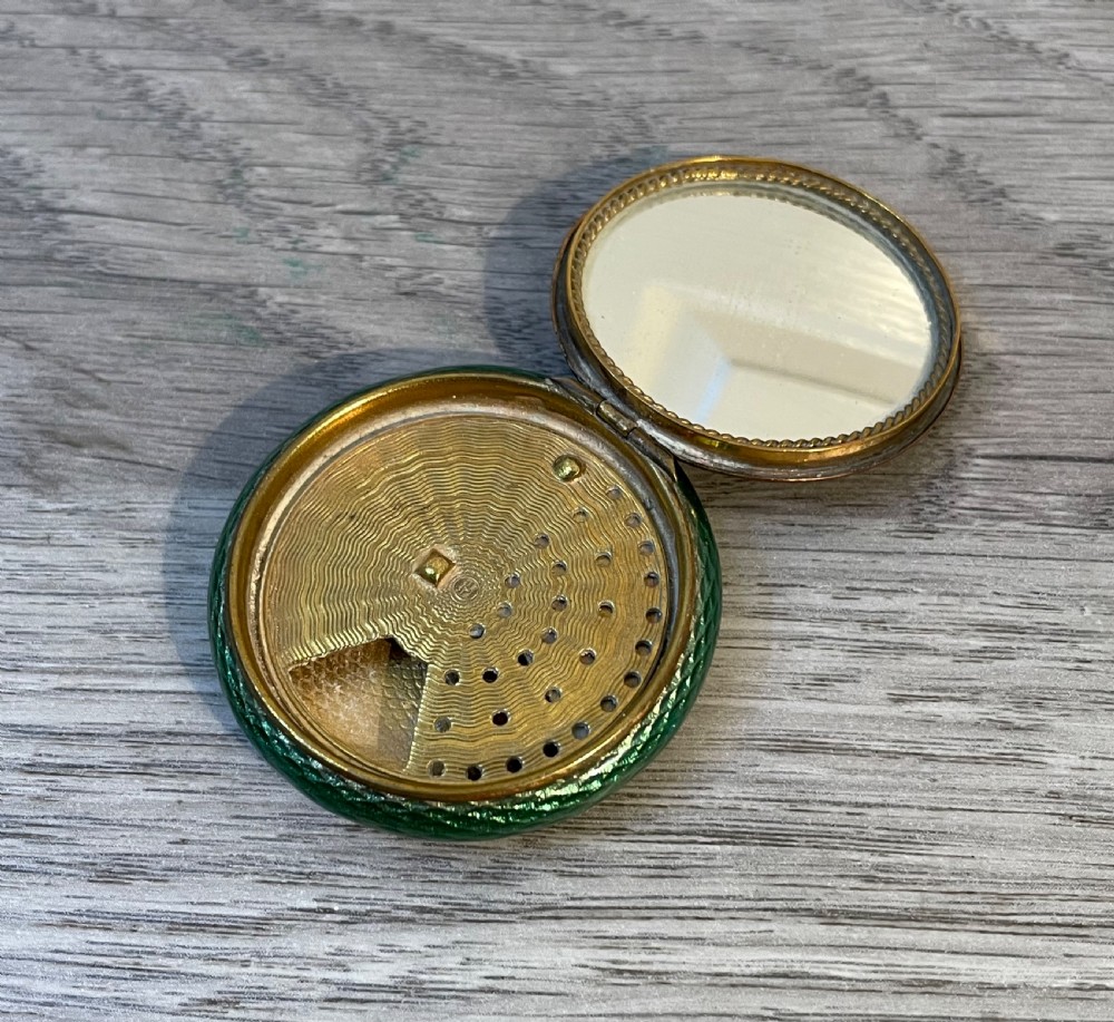 Quality Guilloche Enamel Powder Compact View V