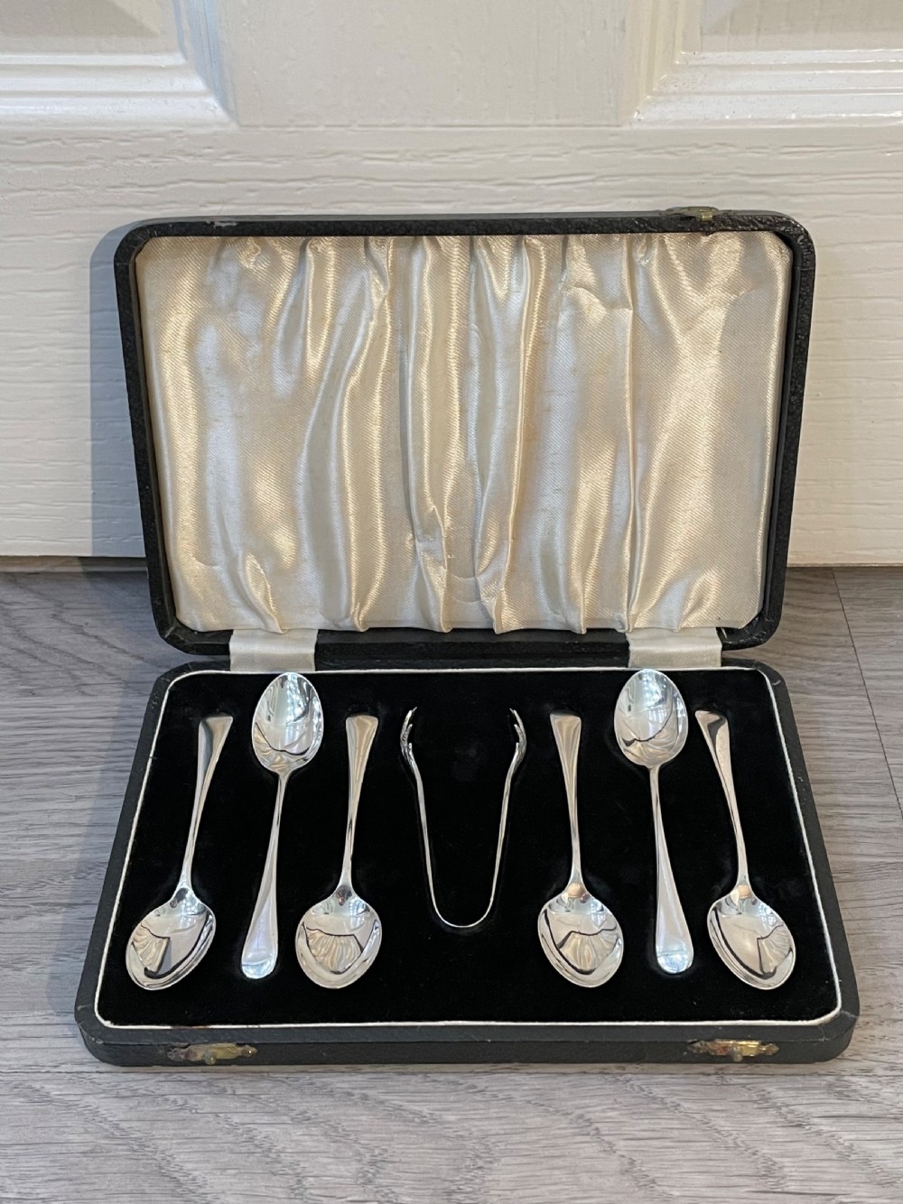 George V Solid Silver Teaspoons & Tongs