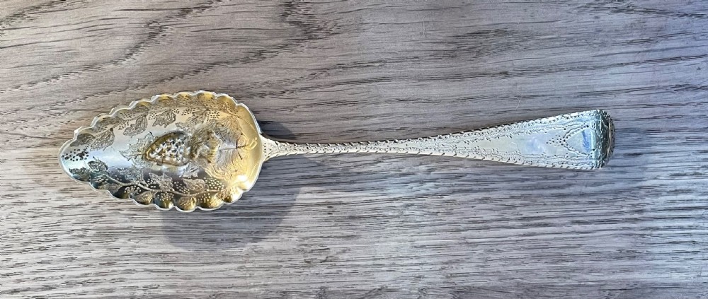 Pretty George III Silver Berry Spoon, Exeter 1816 View VII