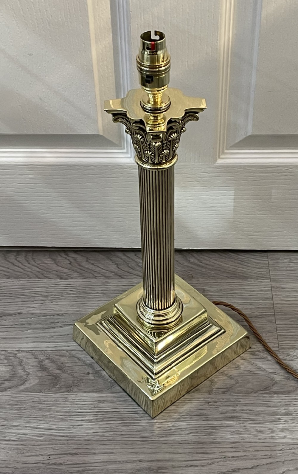 Victorian Brass Corinthian Table Lamp