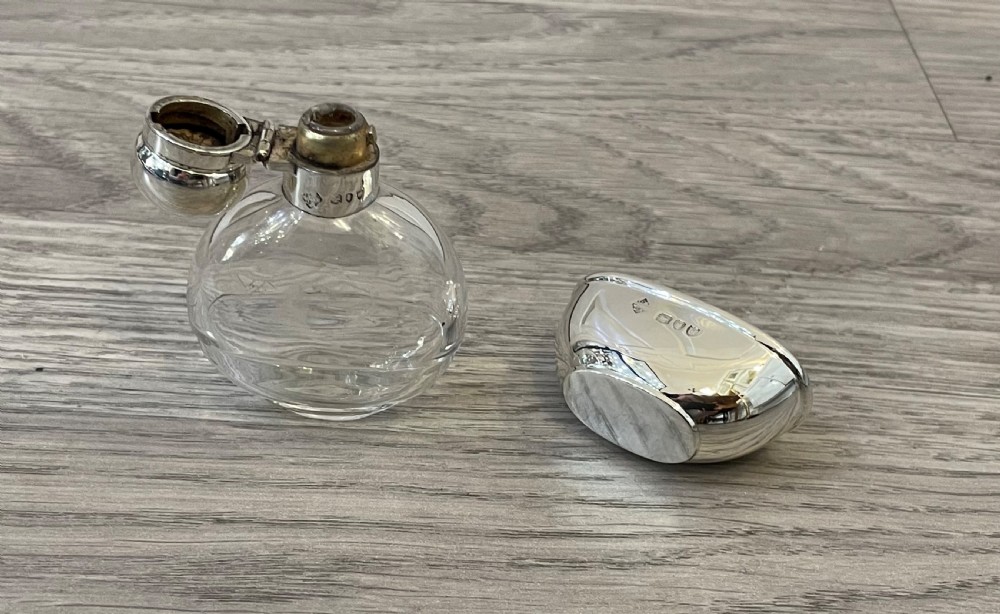 Victorian Miniature Pocket Hip Flask 1895 by George Betjemann & Sons. View III