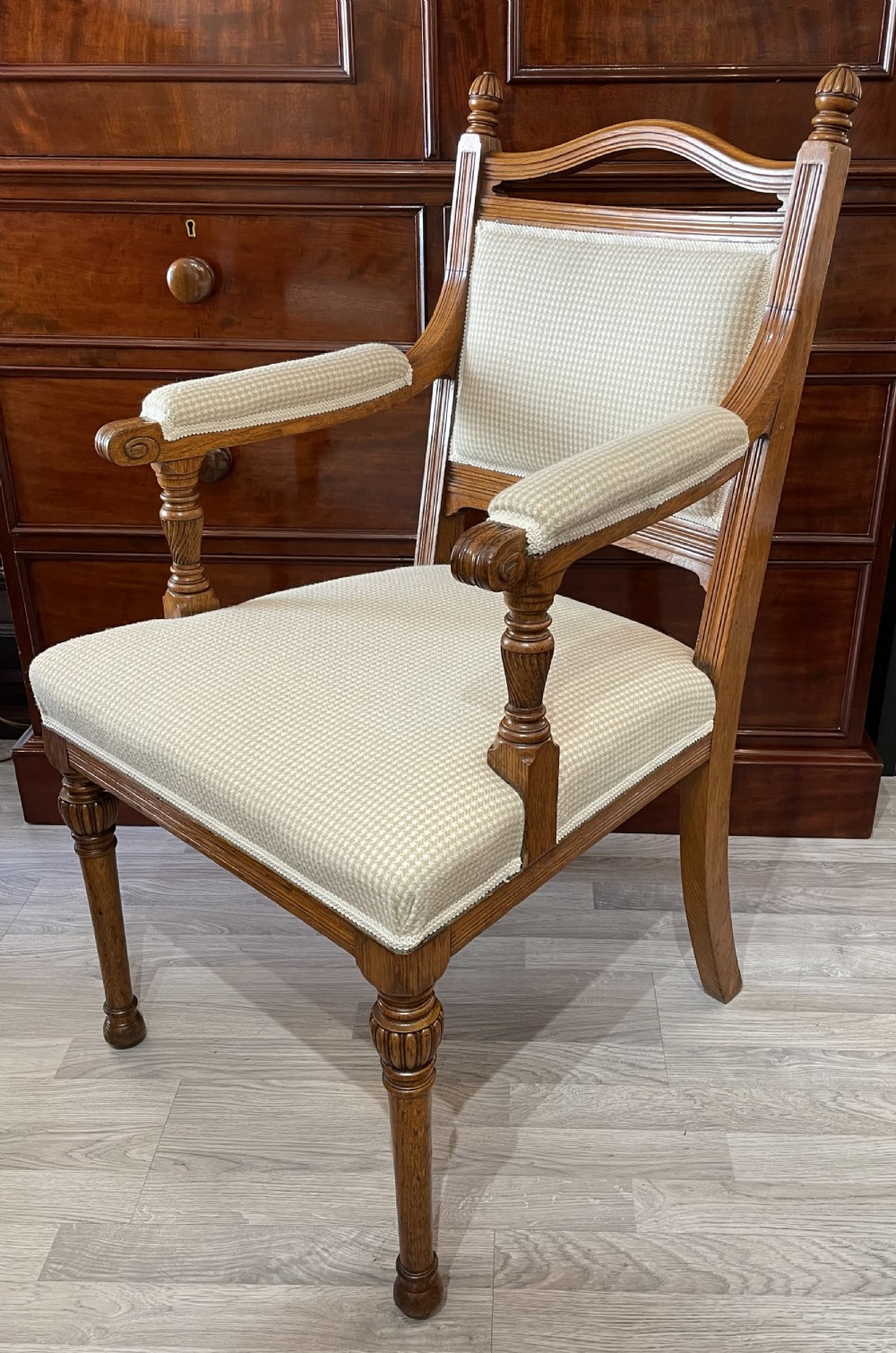 Quality Victorian Oak Desk Library Chair