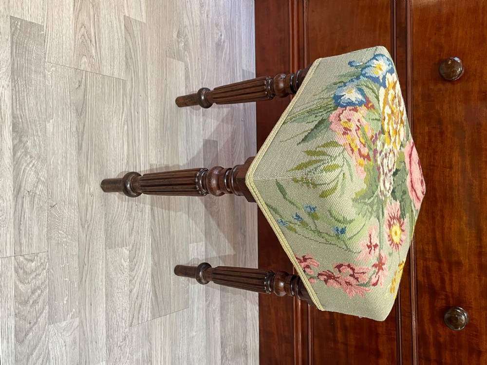 Georgian Mahogany Stool, attributed to Gillows View III