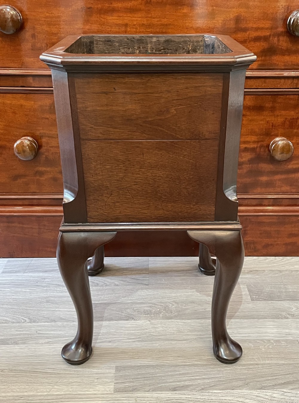 George II Mahogany Jardiniere Plant Stand View VI