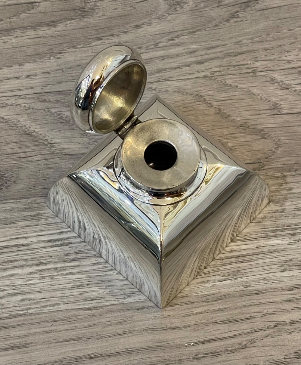 Super Quality Silver Inkwell by William Comyns, 1901 View III