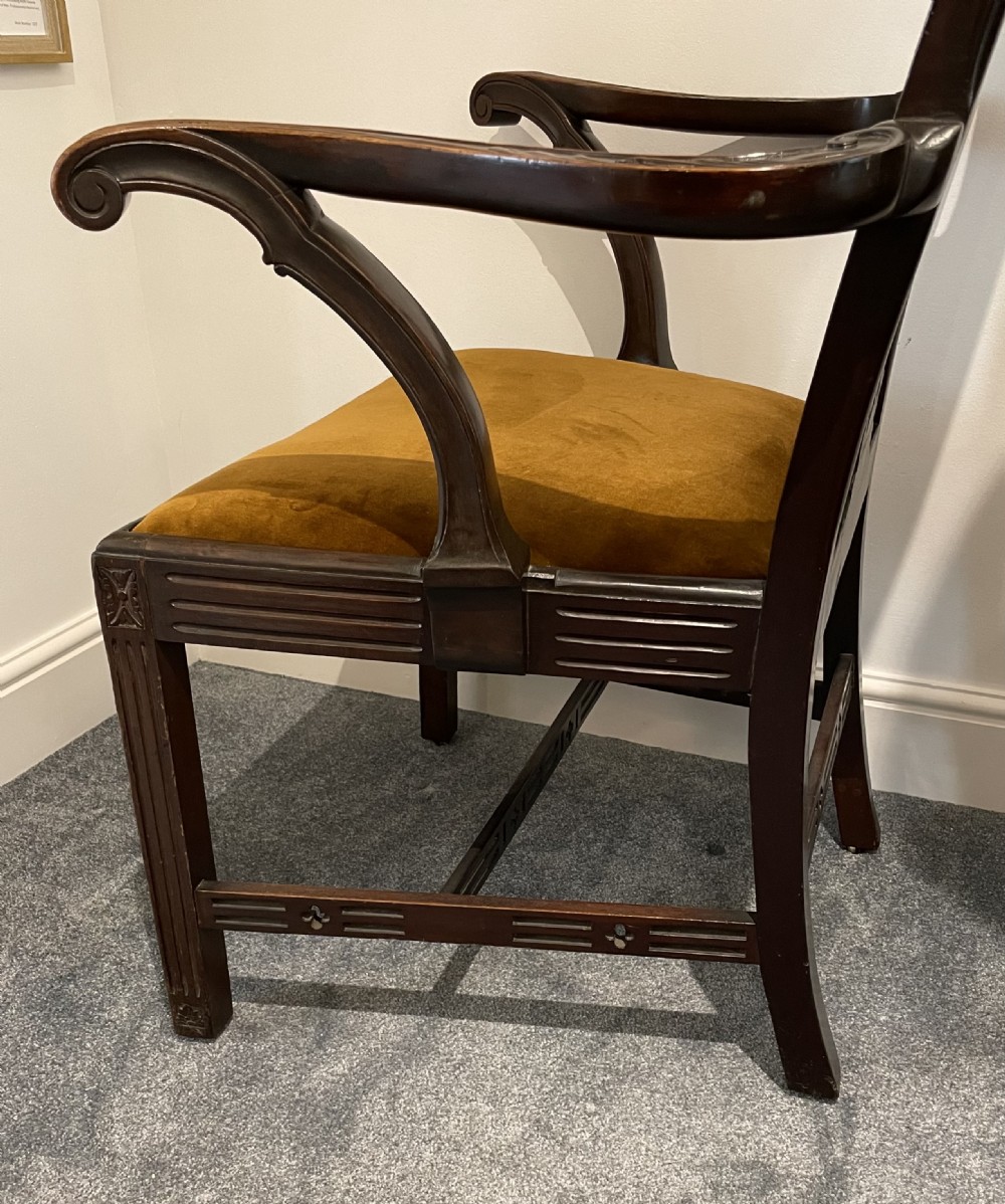 Impressive Mahogany Chippendale Style Chair View XI