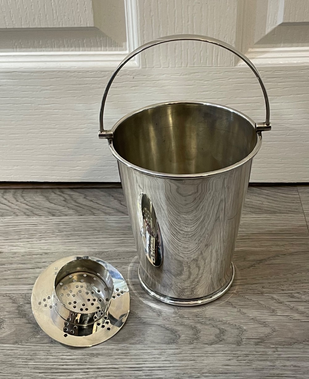 Edwardian Silver Plated Ice Bucket by John Grinsell & Sons View III
