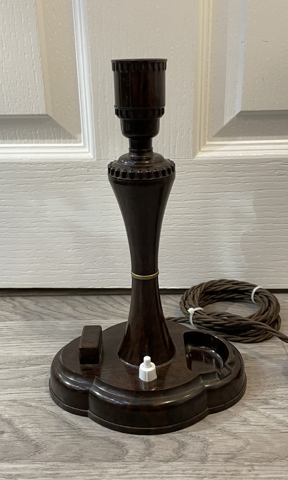 Stylish Art Deco Bakelite Table Lamp