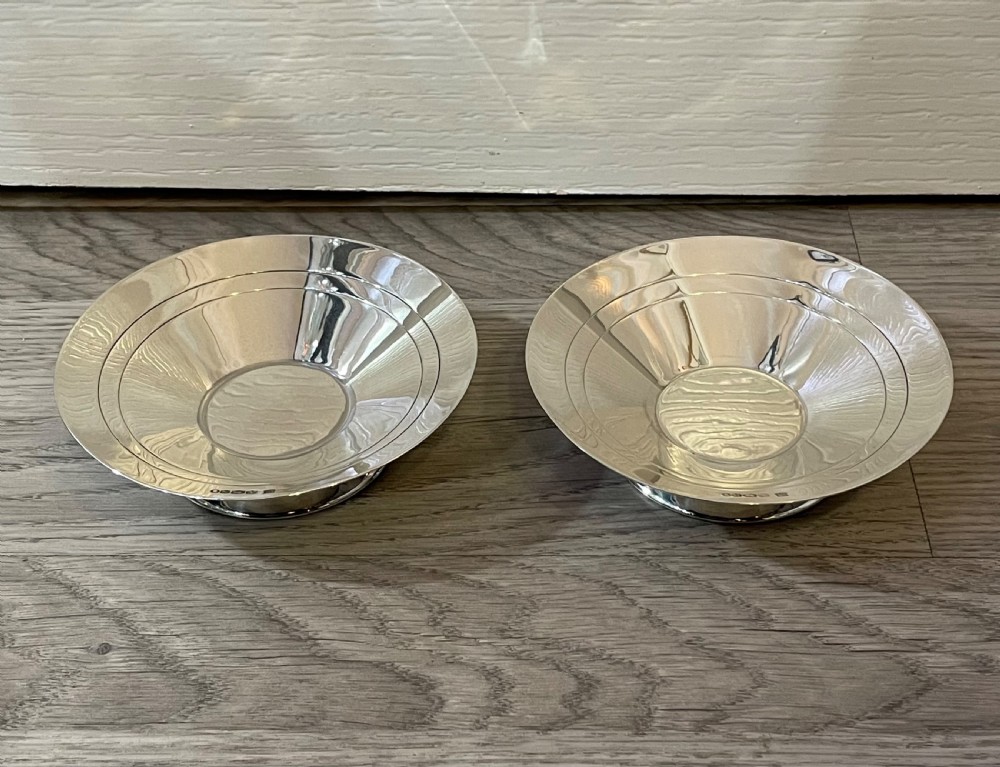 Pair Art Deco Silver Jubilee Bon Bon Dishes Comports, hallmarked Sheffield 1935 View II