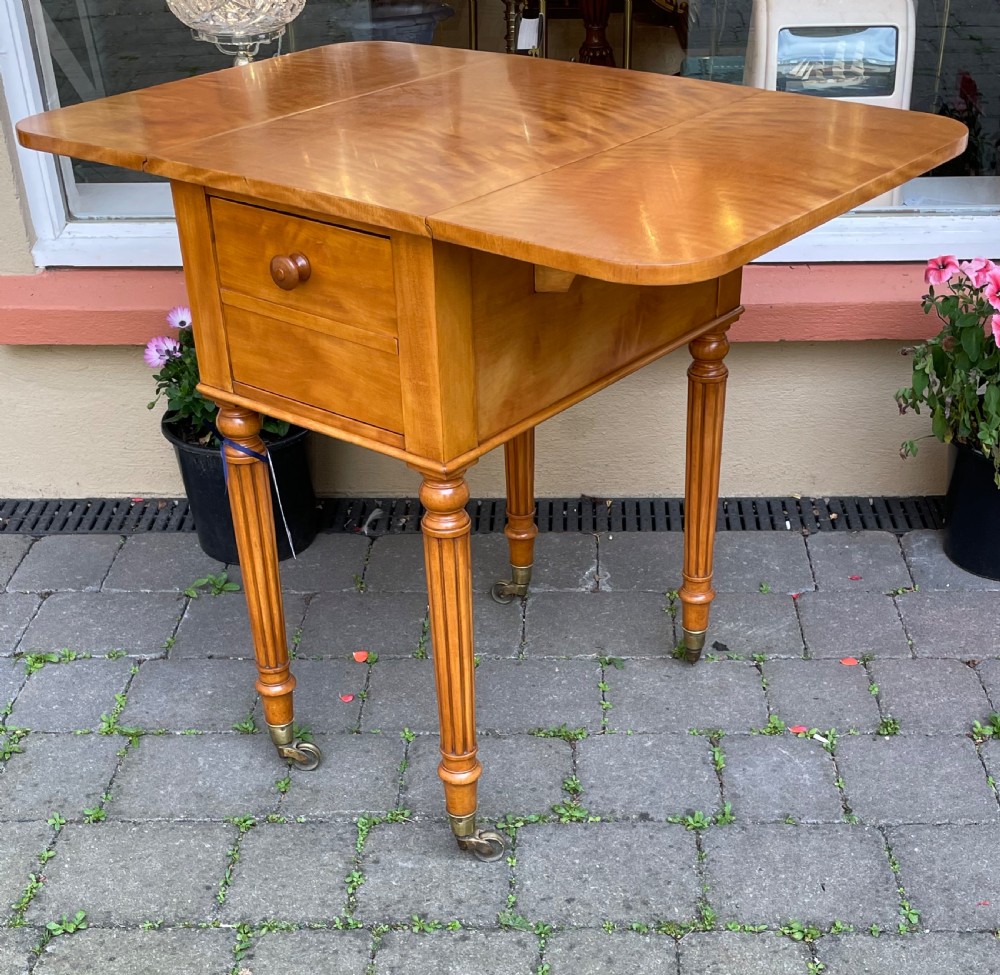 Quality Early Victorian Pembroke Table Bedside By Holland & Sons View VII