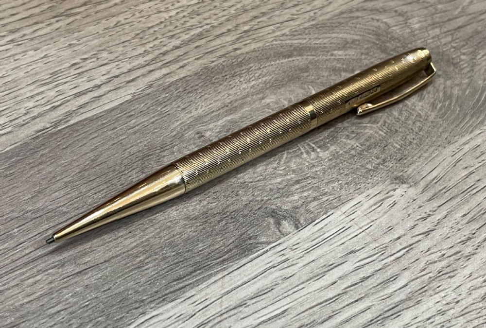 9ct Gold Yard of Led Propelling Pencil View VI