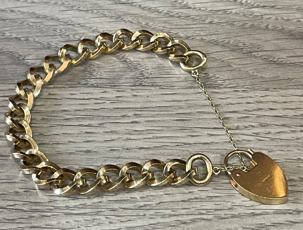 Quality 9ct Gold Curb Link Bracelet View III