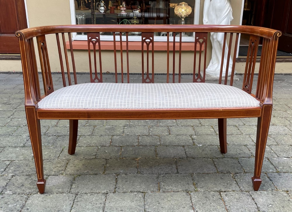 Pretty Edwardian Inlaid Mahogany Settee Sofa