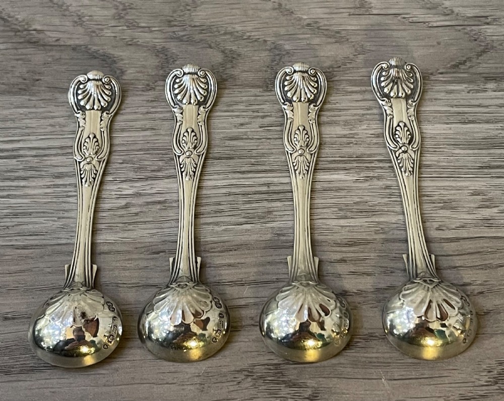 Set of Four Victorian Kings Patter Silver Salt Spoons by Elkington View V