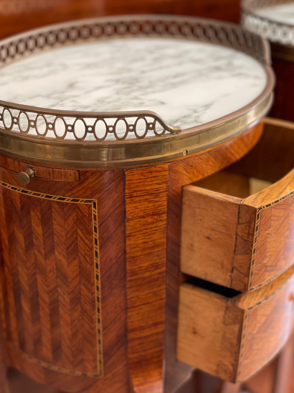 Good Pair Louis XVI Style Kingwood Bedside Tables View VII