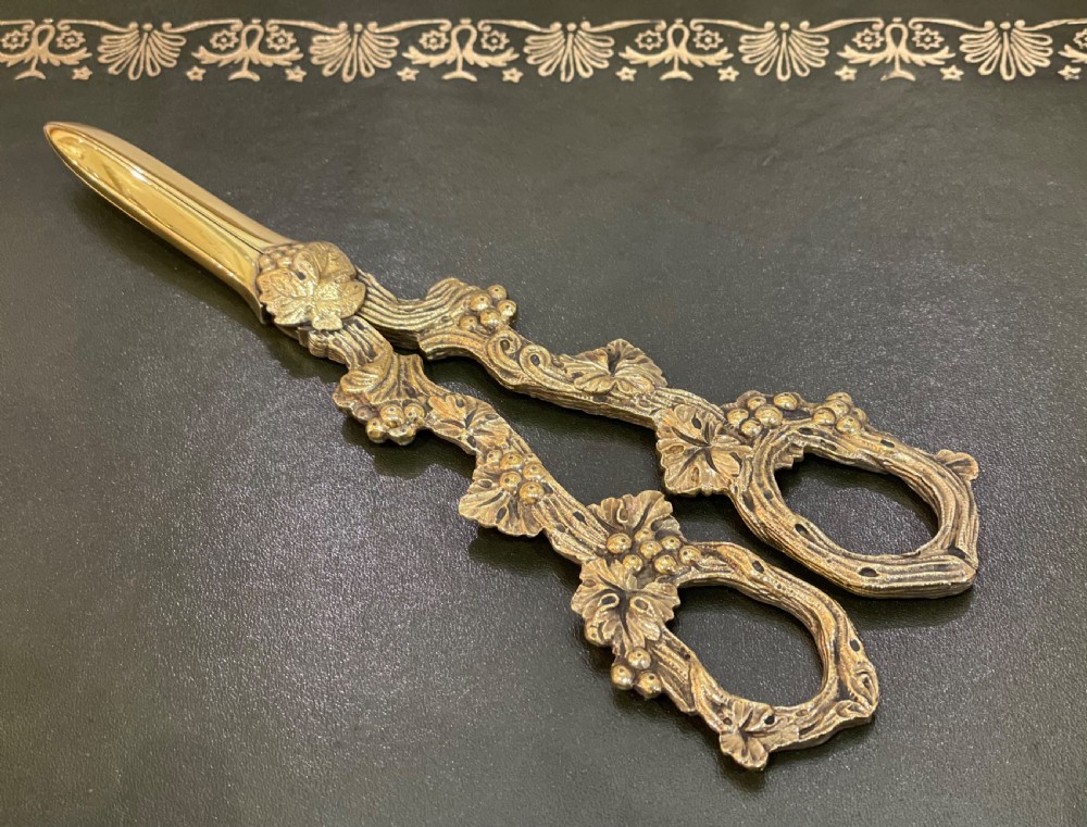 Quality Pair of Edwardian Silver Gilt Grape Scissors View II