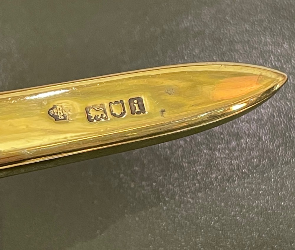 Quality Pair of Edwardian Silver Gilt Grape Scissors View IV