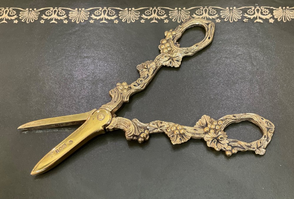 Quality Pair of Edwardian Silver Gilt Grape Scissors View V