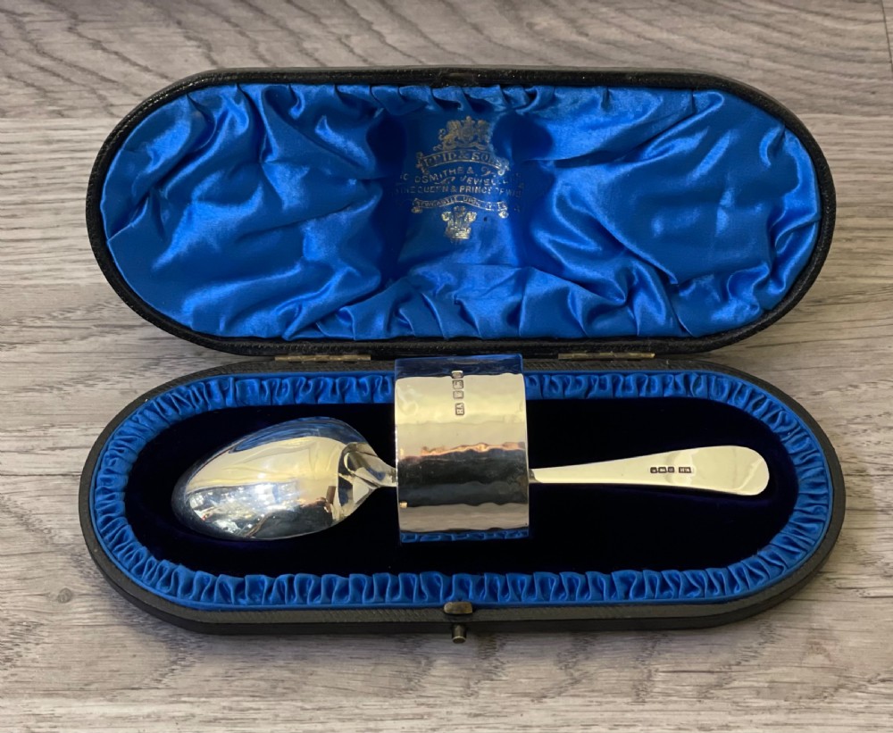 Quality George V Planished Solid Silver Christening Set View II