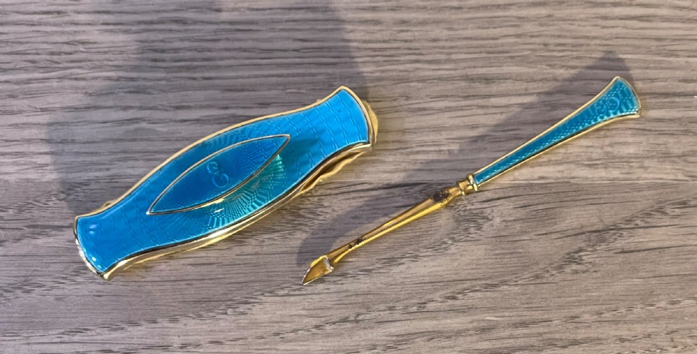 George V Silver Gilt and Enamel Nail Buffer & Tool Manicure Set View II