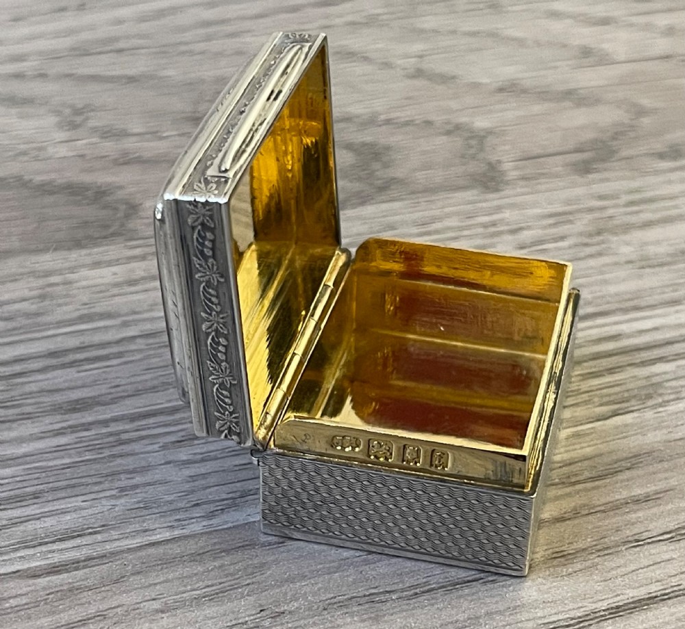 George V Solid Solid Agate Set Snuff Box View IV
