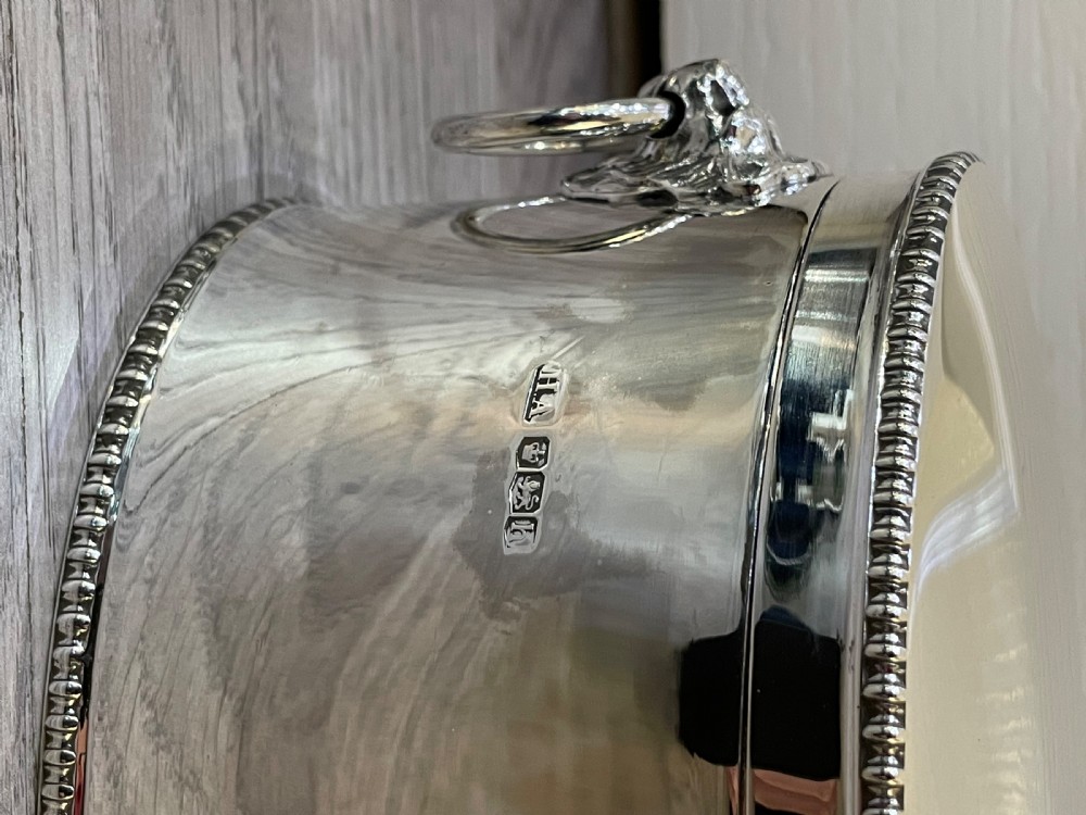 George V Solid Silver Biscuit Box, 1925 View III