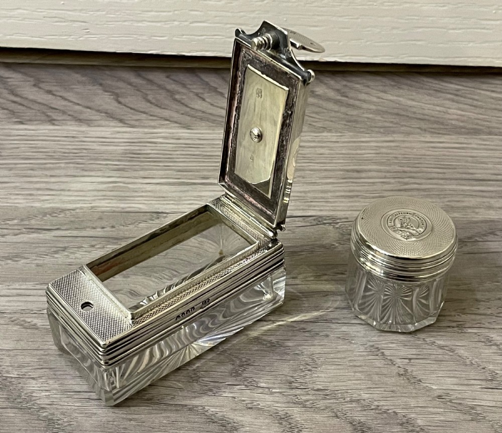 Rare Early Victorian Solid Silver Travelling Inkwell & Nib Box, 1862 View VII