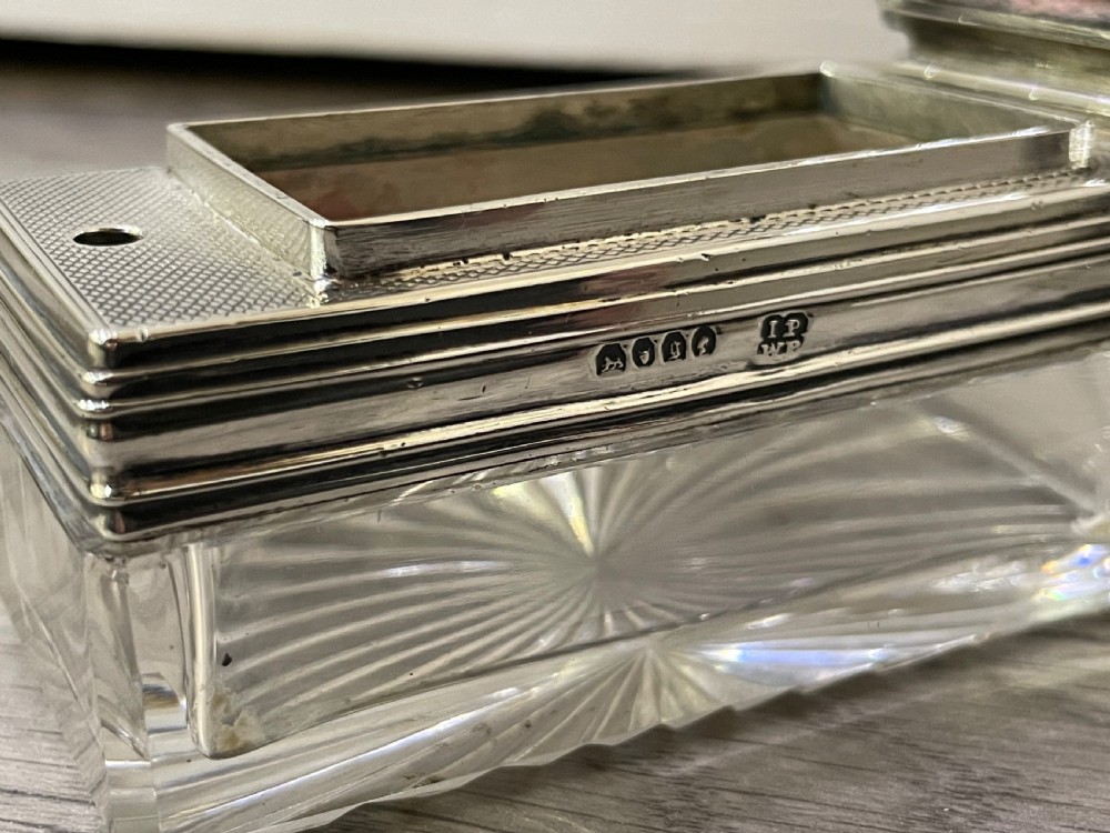 Rare Early Victorian Solid Silver Travelling Inkwell & Nib Box, 1862 View VIII