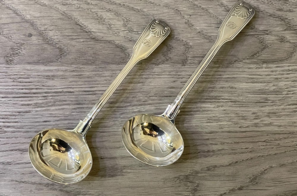 Good Pair of Silver Fiddle Thread & Shell Sauce Ladles View IV