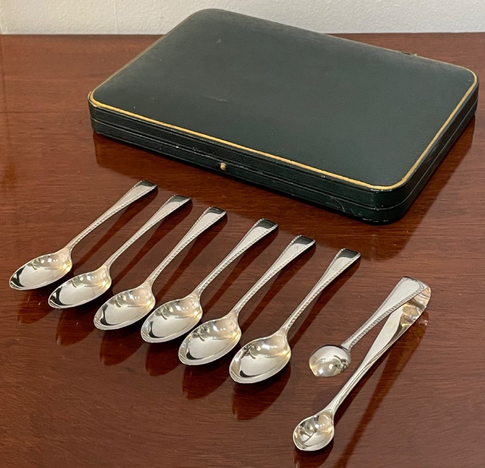 Set of Six Edwardian Solid Silver Tea Spoons and Tongs, Feather Edge View II