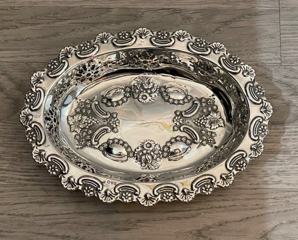 Quality Late Victorian Silver Fruit Basket