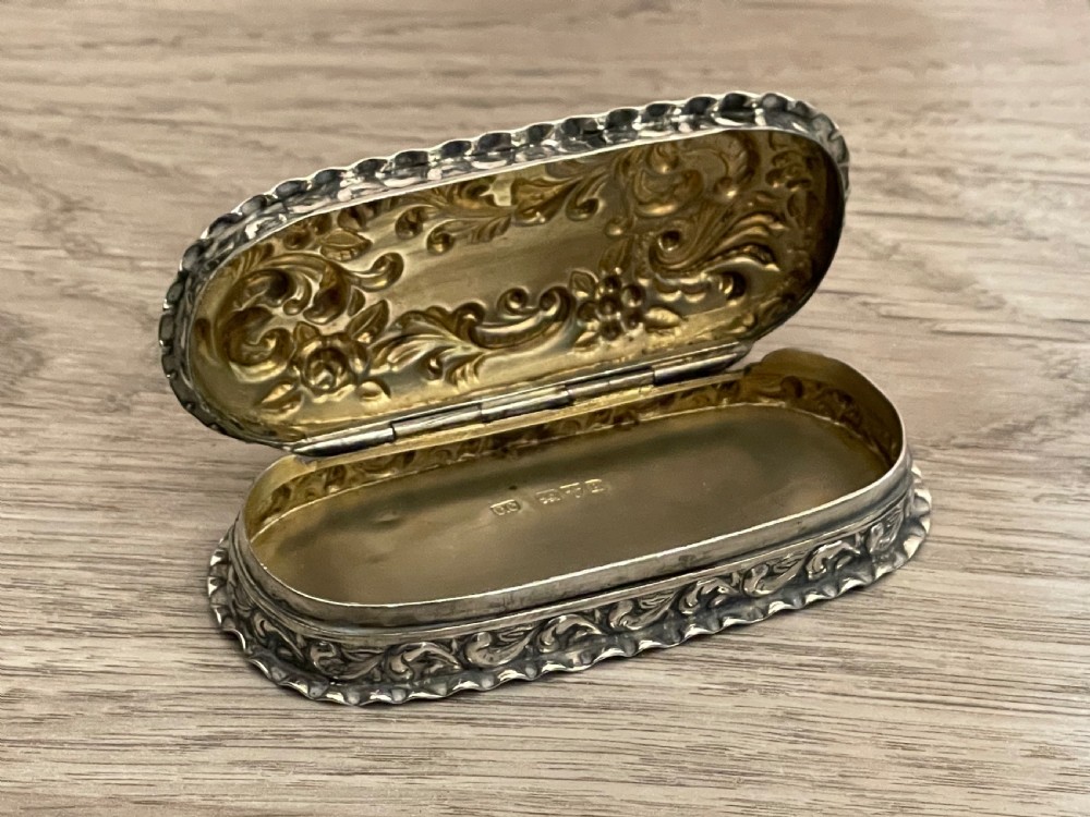 Pretty Late Victorian Silver Snuff Box, 1900 View II