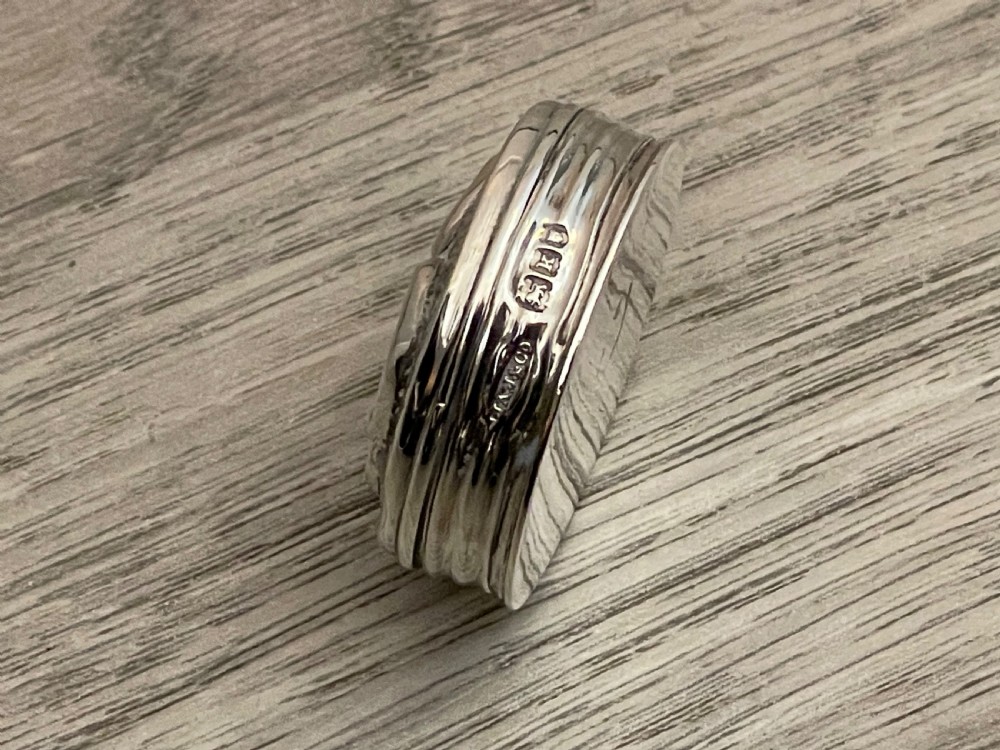 Edwardian Silver Pill Box View V