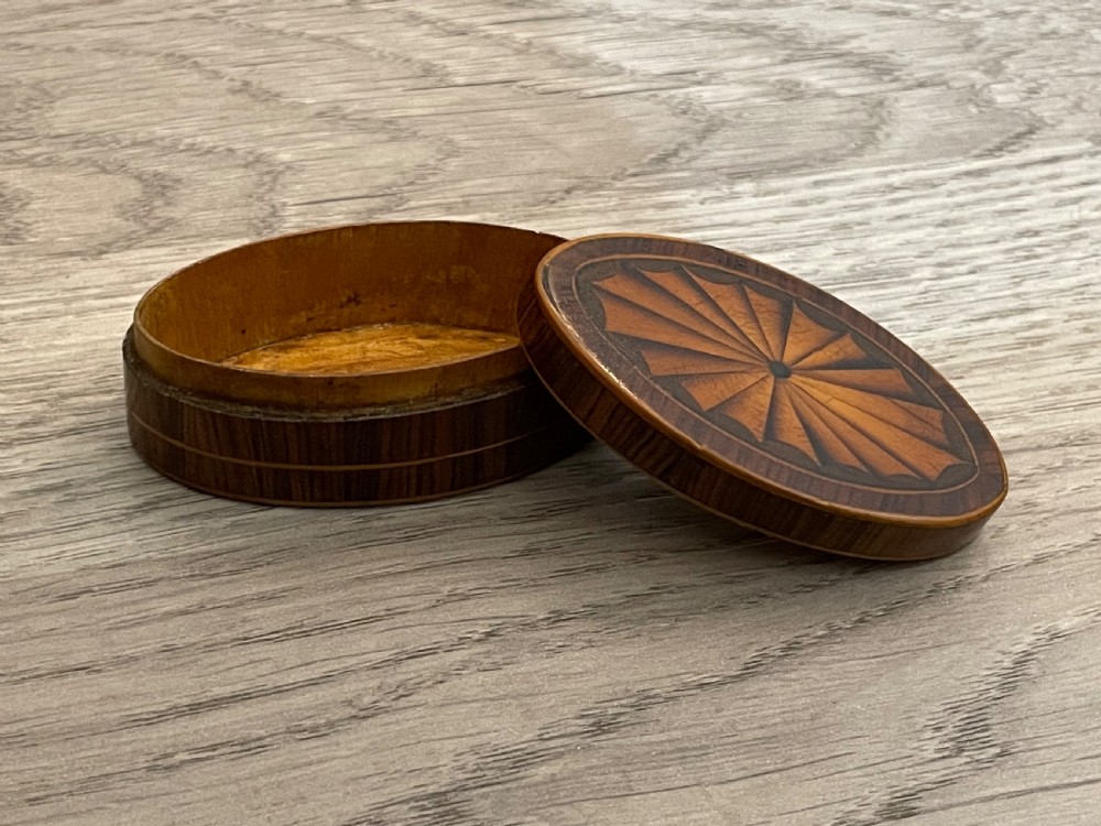 George III Patera Fan Inlaid Snuff Box View VII