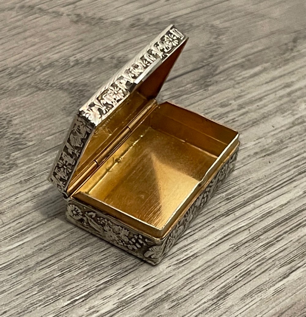 Pretty Solid Silver Pill Box View II