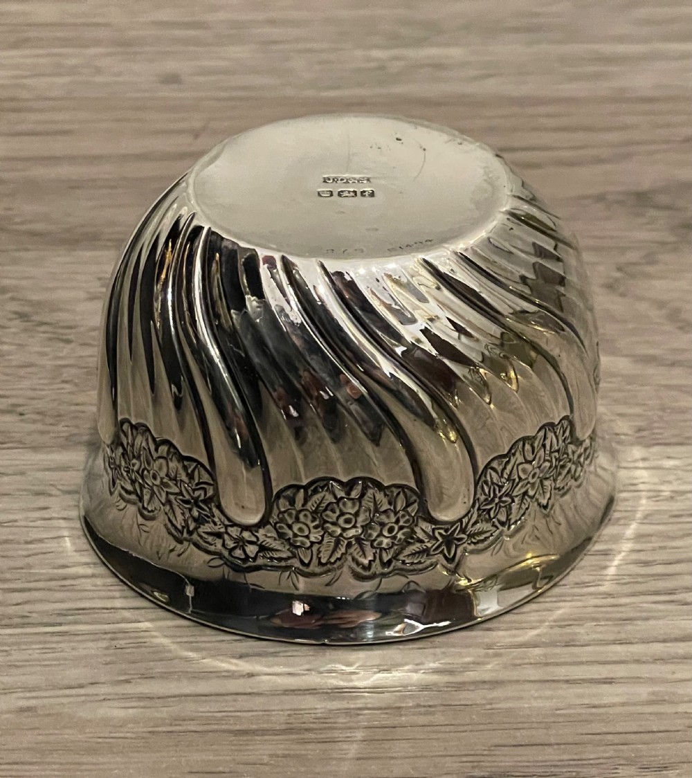 Pretty Victorian Silver Bowl, 1898 View III