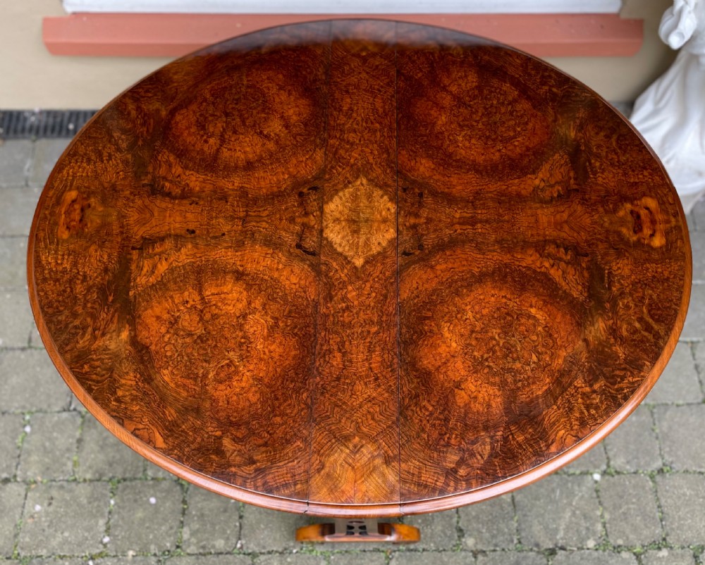 Superb Quality Victorian Burr Walnut Sutherland Table by John Taylor View IV