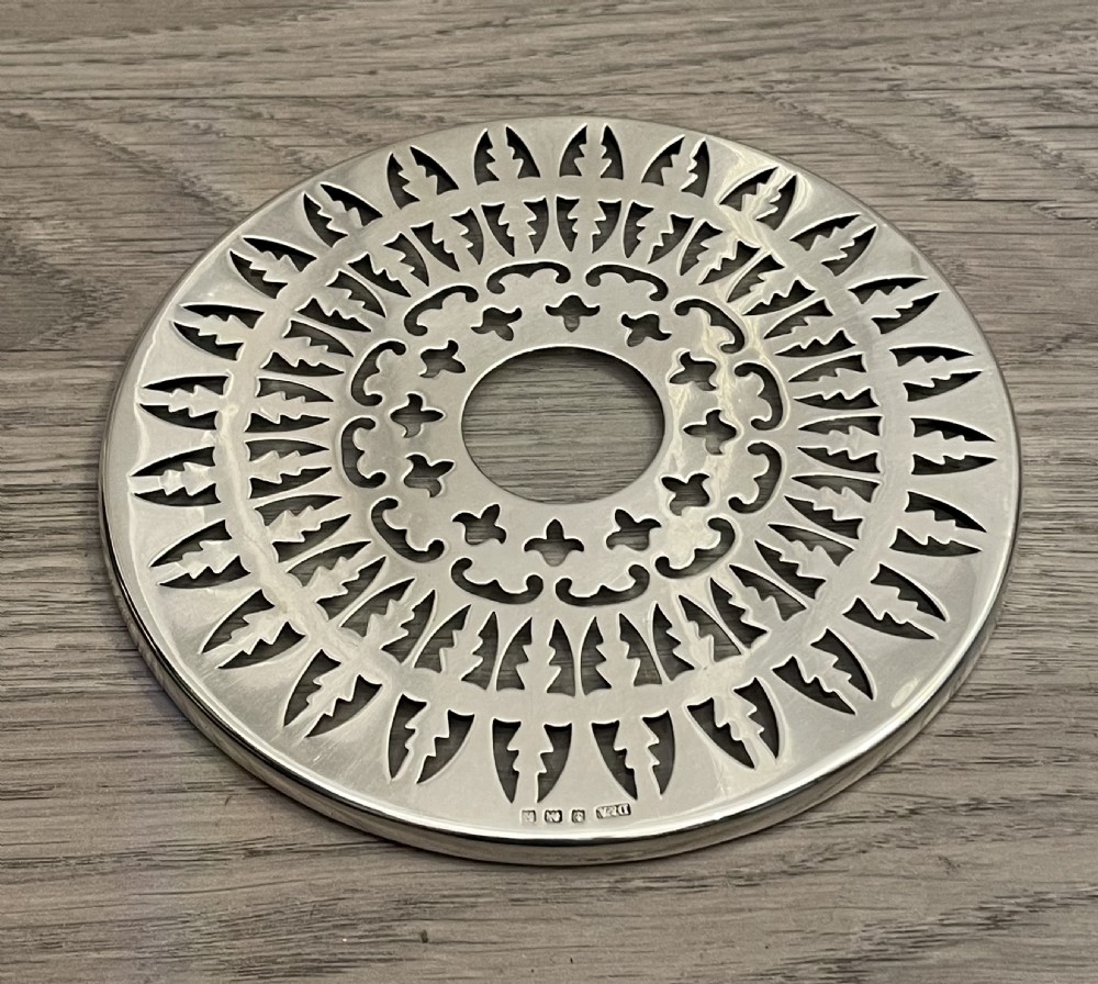 George V Solid Silver & Glass Trivet Teapot Stand
