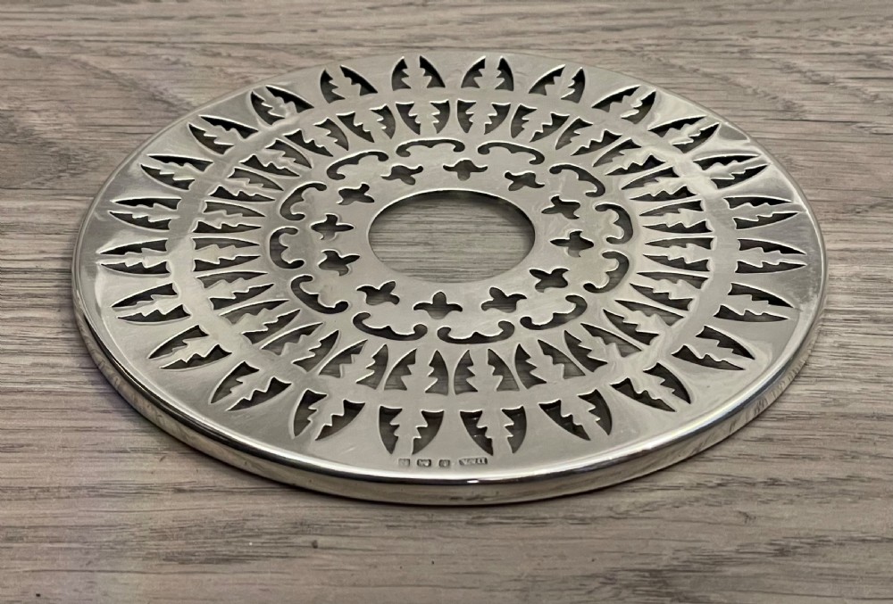 George V Solid Silver & Glass Trivet Teapot Stand View IV
